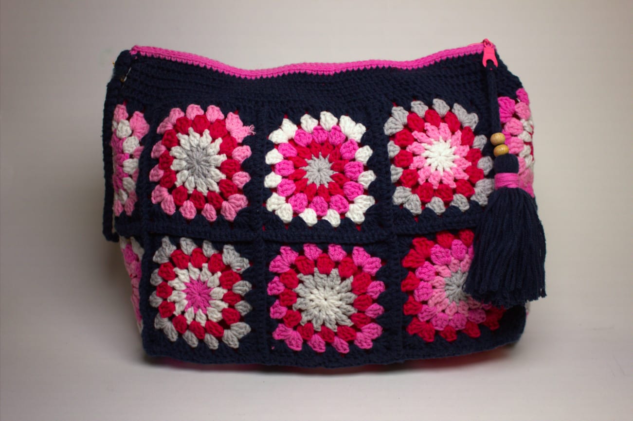 Travaux Manuels Passion multi-use pouch